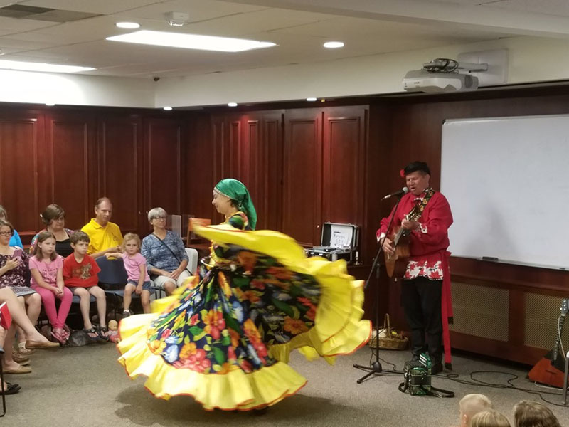 Ligonier Valley Library,  120 W. Main Street, Ligonier, PA 15658, Russian Balalaika Duo, Elina Karokhina, Mikhail Smirnov, Russian, Ukrainian, Jewish, Gypsy, Siberian Nanai dances, music, songs, balalaika, garmoshka, Tuesday, July 30th, 2019, 10am